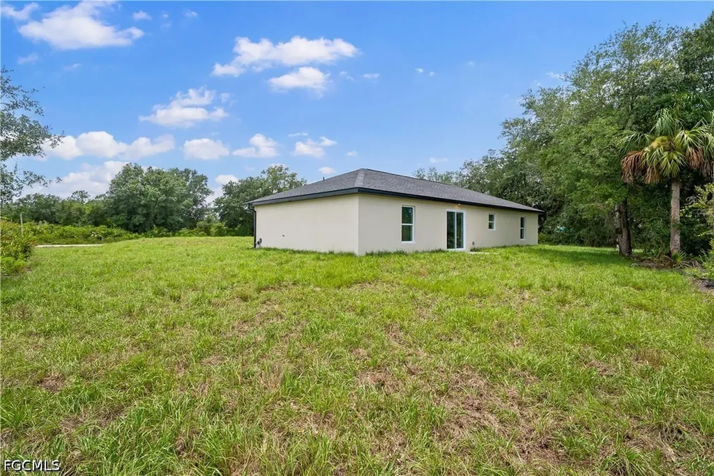 4405 E 11th Street Lehigh Acres FL 33972
