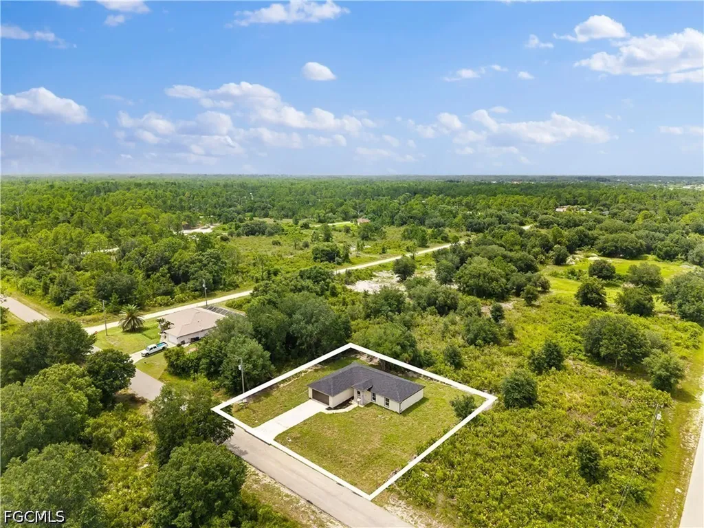4405 E 11th Street Lehigh Acres FL 33972