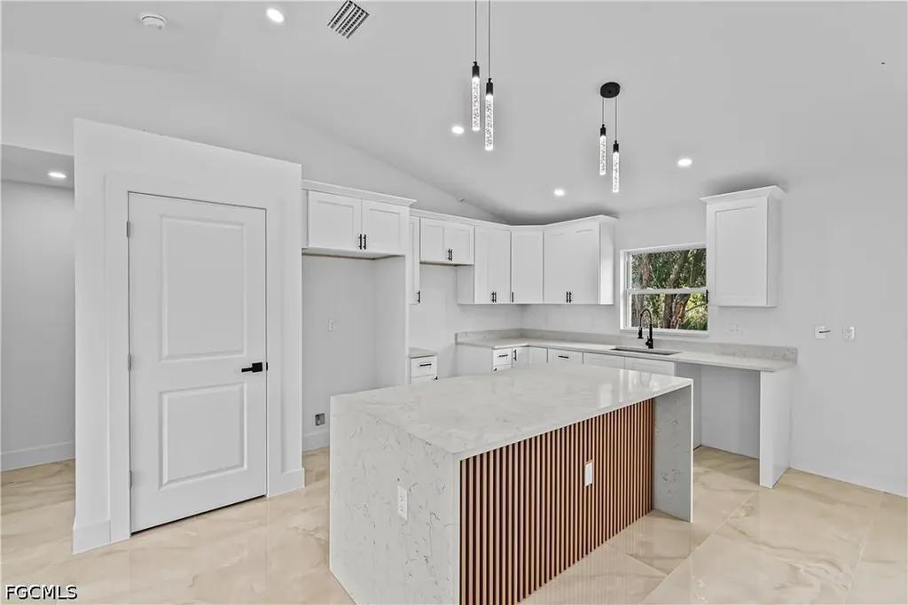 4405 E 11th Street Lehigh Acres FL 33972