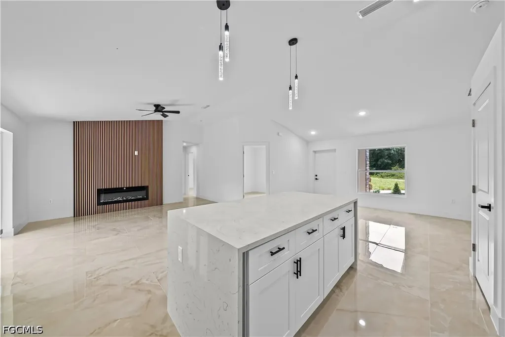 4405 E 11th Street Lehigh Acres FL 33972