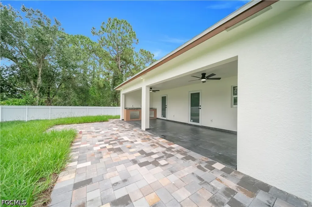 174 Blakely Avenue S Lehigh Acres FL 33974