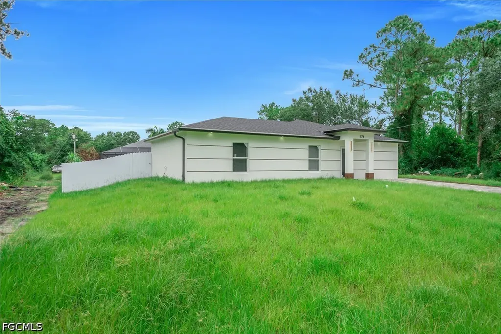 174 Blakely Avenue S Lehigh Acres FL 33974