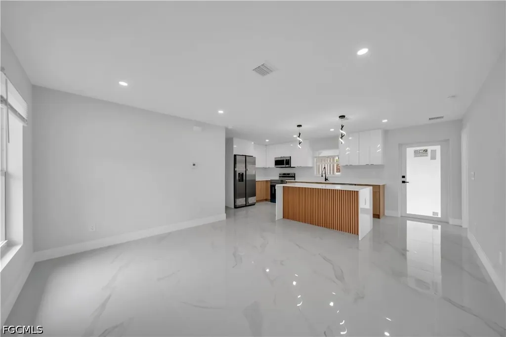 174 Blakely Avenue S Lehigh Acres FL 33974