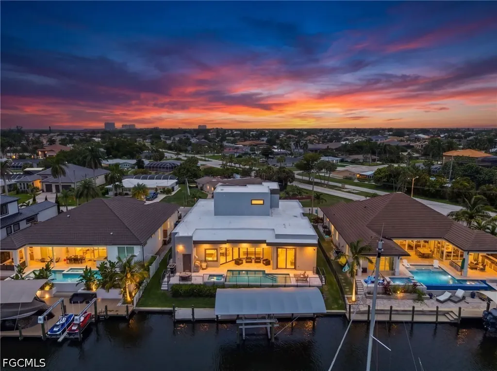 5305 Bayshore Avenue Cape Coral FL 33904