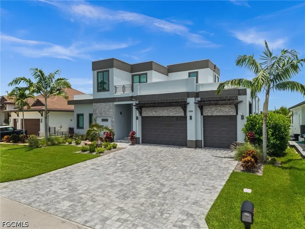 5305 Bayshore Avenue Cape Coral FL 33904
