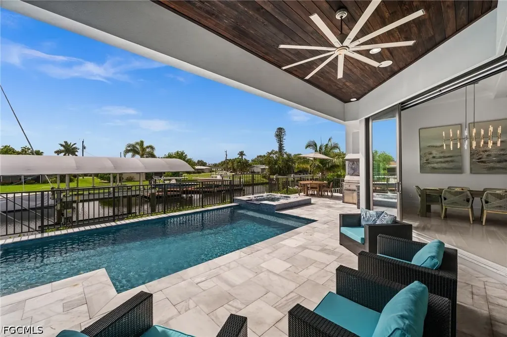 5305 Bayshore Avenue Cape Coral FL 33904