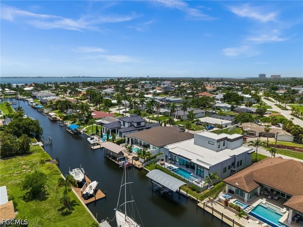 5305 Bayshore Avenue Cape Coral FL 33904