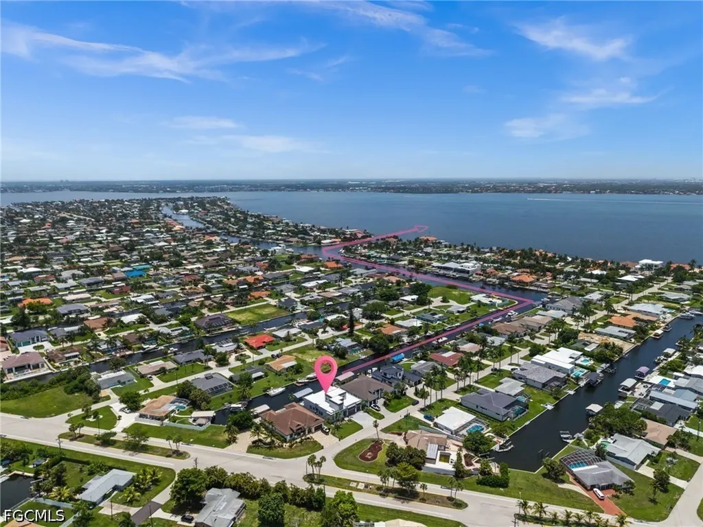 5305 Bayshore Avenue Cape Coral FL 33904