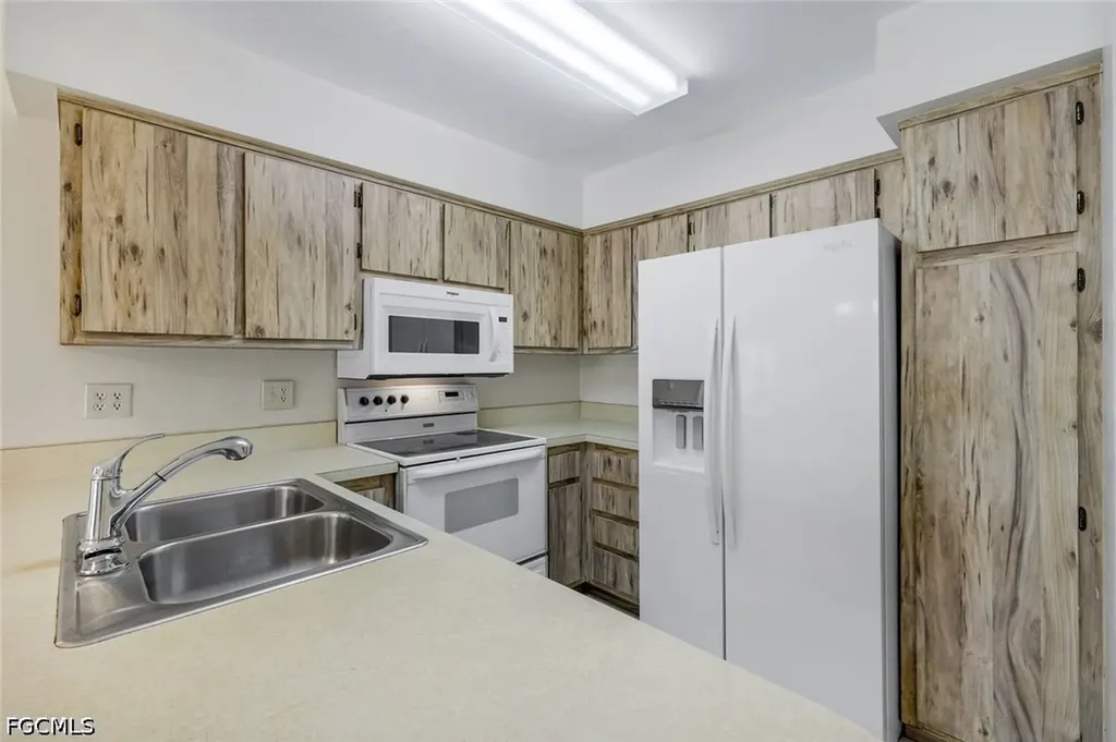 1100 Pondella Road Cape Coral FL 33909