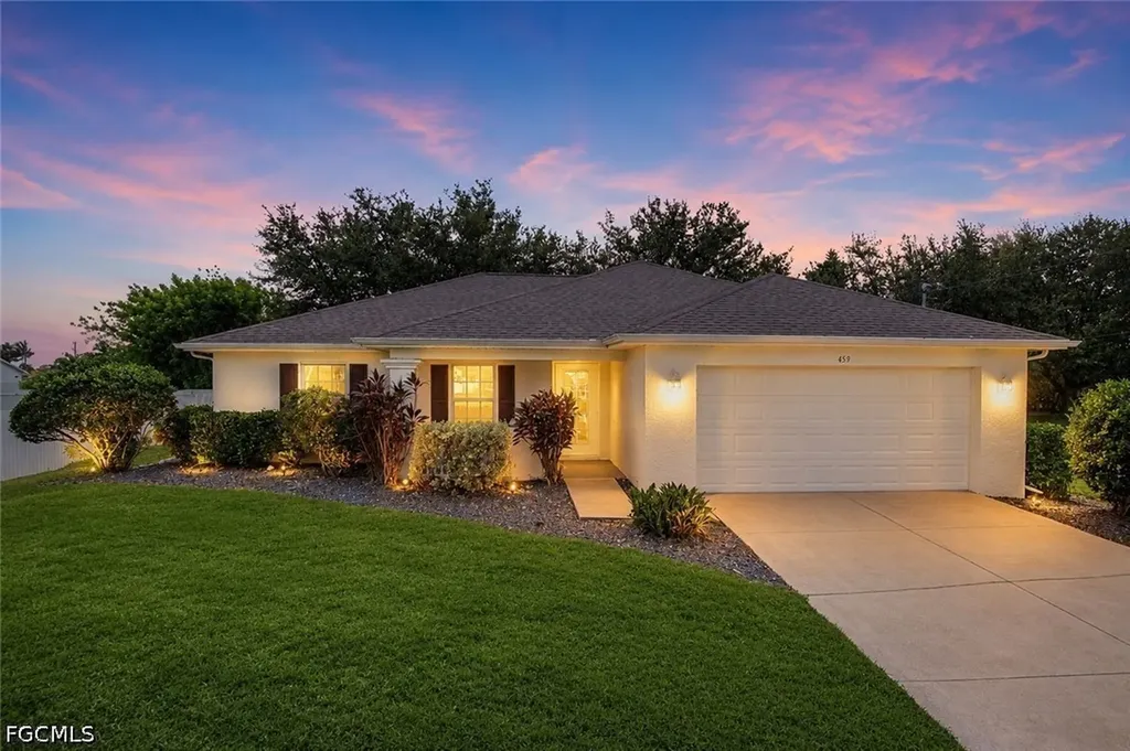 459 NE 3rd Avenue Cape Coral FL 33909