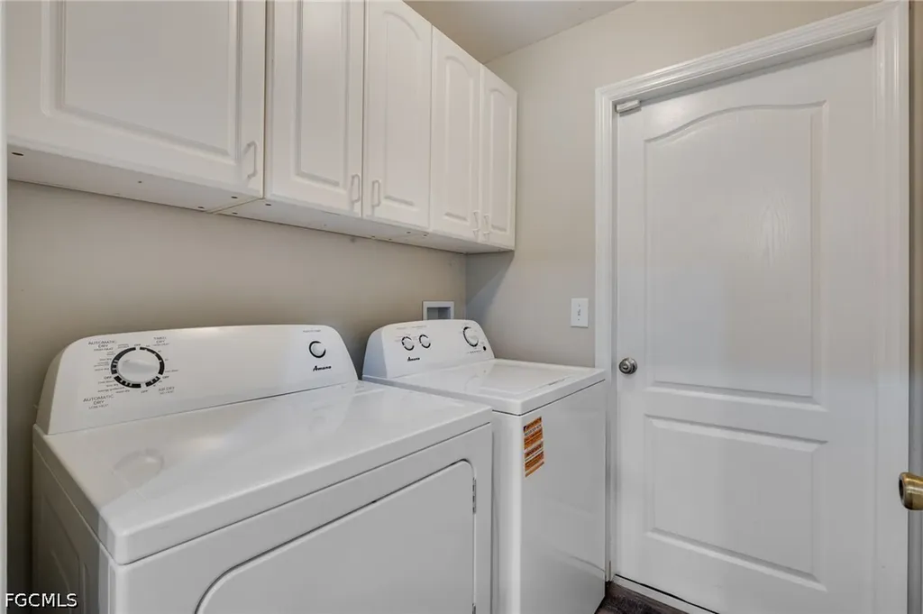 459 NE 3rd Avenue Cape Coral FL 33909