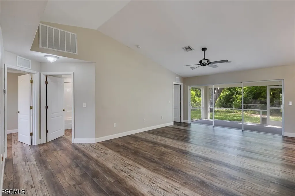 459 NE 3rd Avenue Cape Coral FL 33909