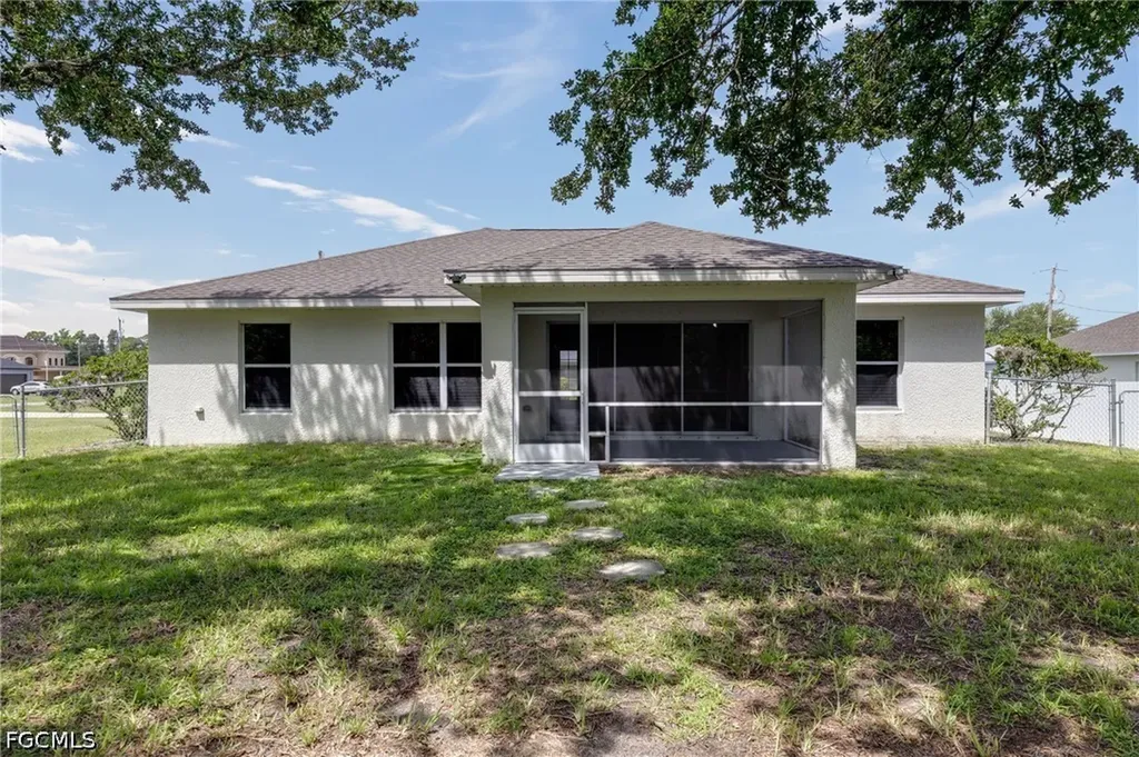 459 NE 3rd Avenue Cape Coral FL 33909