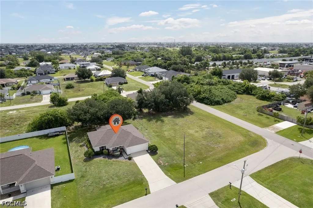 459 NE 3rd Avenue Cape Coral FL 33909