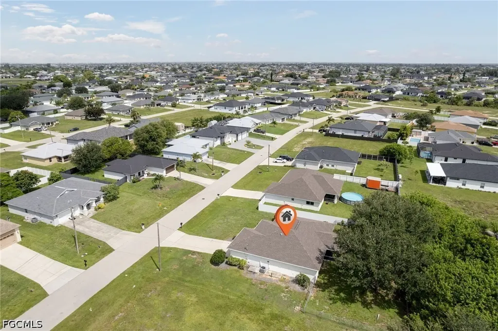459 NE 3rd Avenue Cape Coral FL 33909