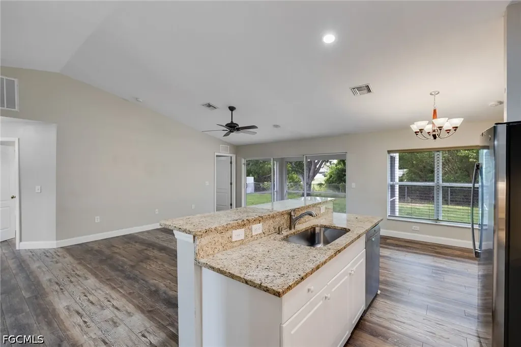 459 NE 3rd Avenue Cape Coral FL 33909