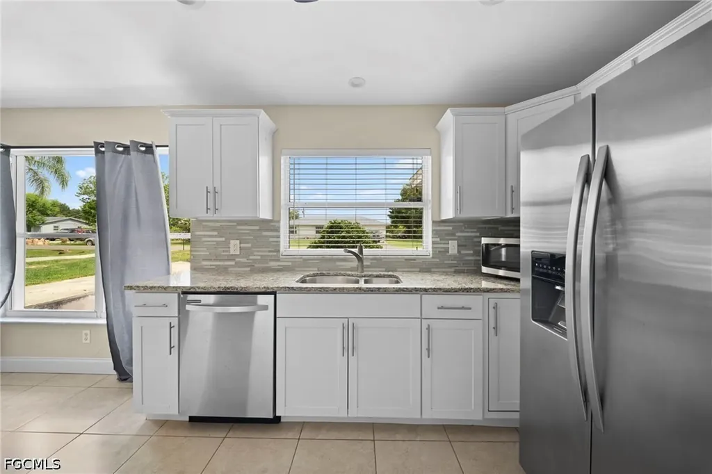13802 2nd Street Fort Myers FL 33905