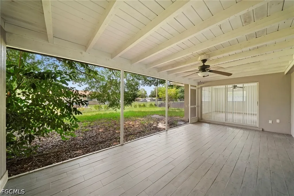 13802 2nd Street Fort Myers FL 33905