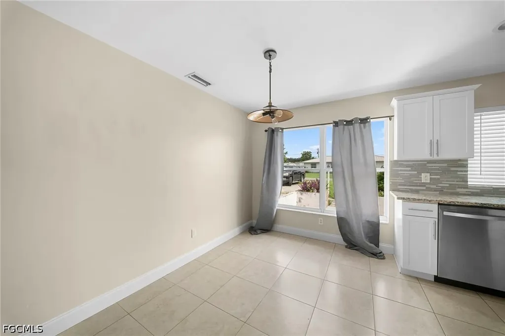 13802 2nd Street Fort Myers FL 33905
