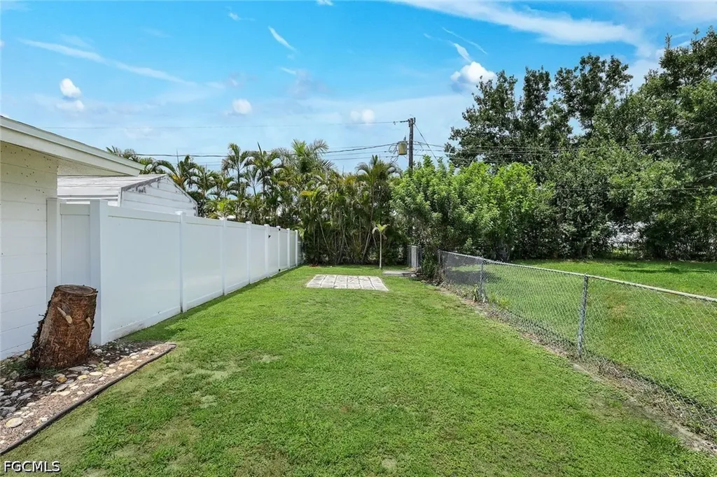 11330 Linda Loma Drive Fort Myers FL 33908
