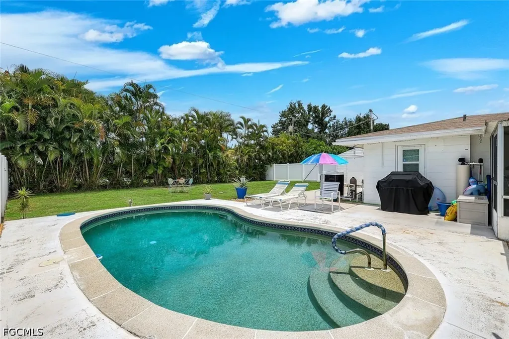 11330 Linda Loma Drive Fort Myers FL 33908