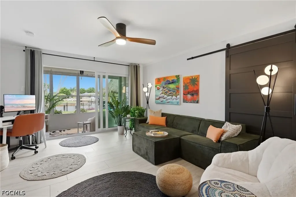 Cape Coral FL, 632 Victoria Drive, Unit 103