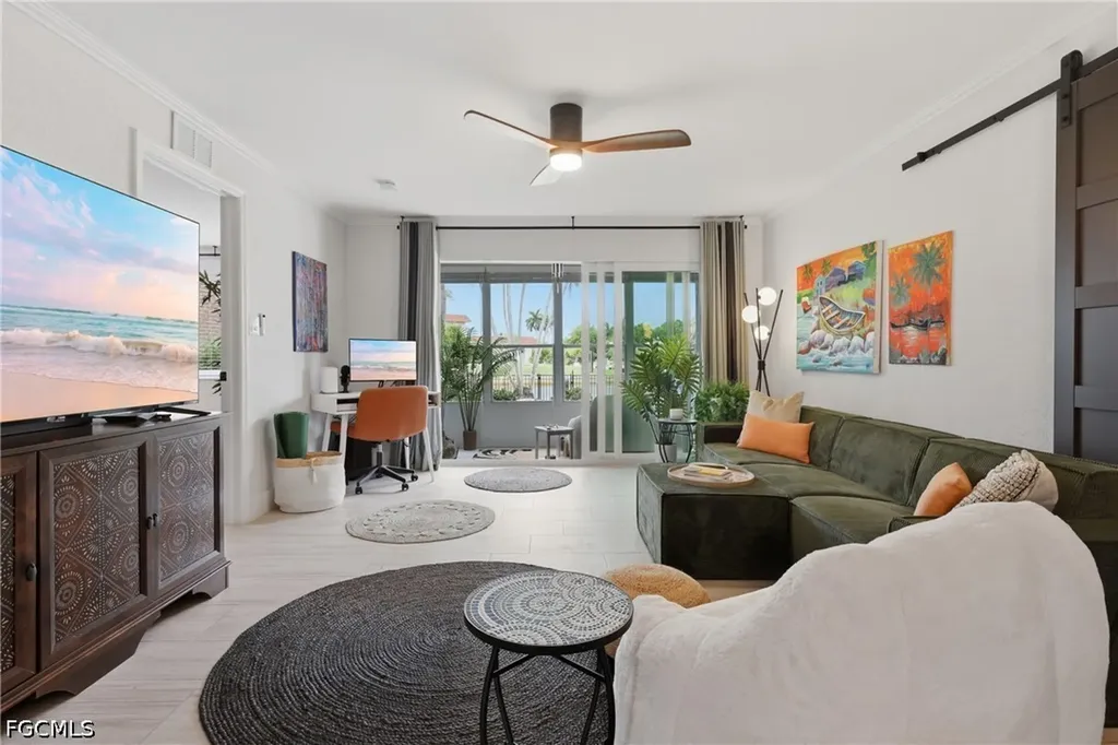 632 Victoria Drive Cape Coral FL 33904