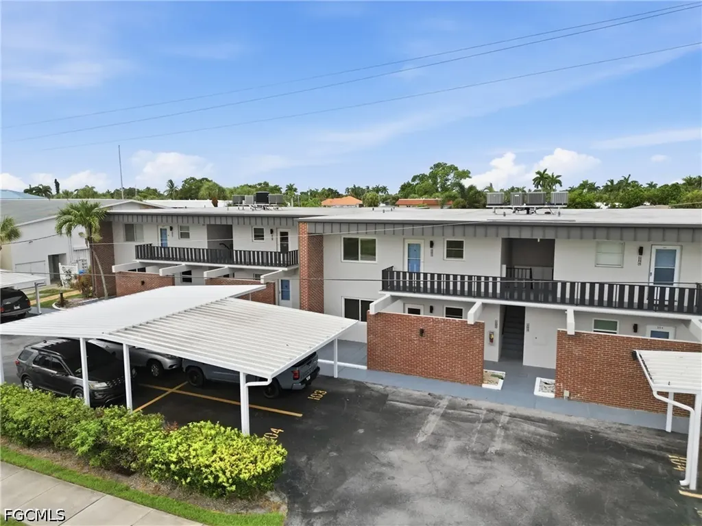632 Victoria Drive Cape Coral FL 33904