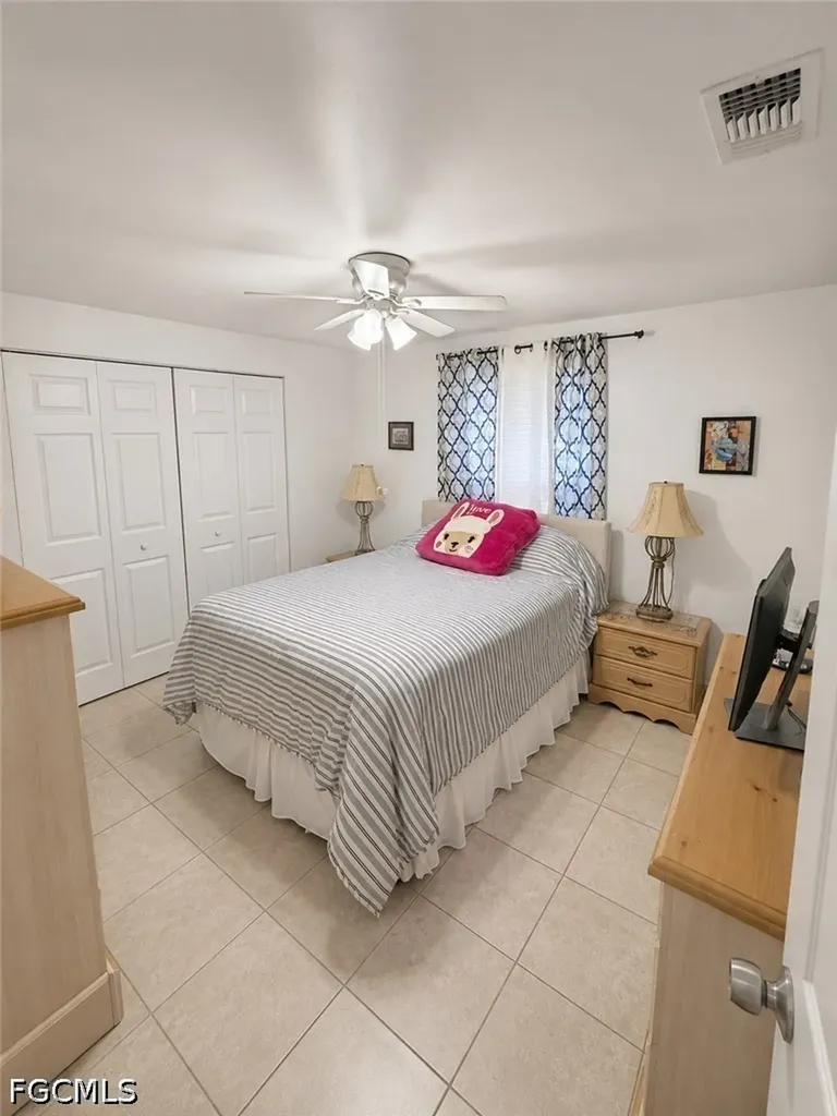 1409 NW 7th Place Cape Coral FL 33993