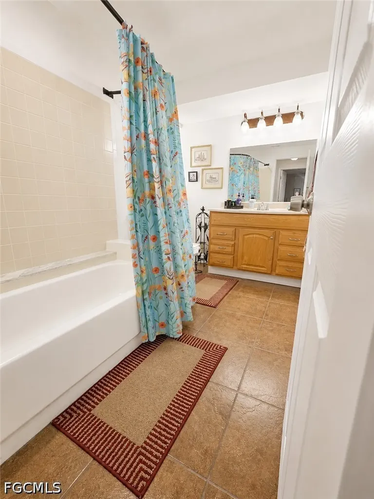 1409 NW 7th Place Cape Coral FL 33993