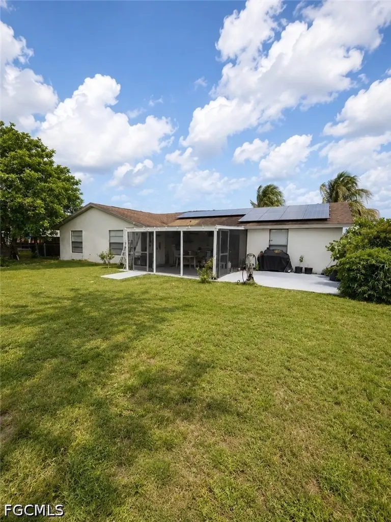 1409 NW 7th Place Cape Coral FL 33993