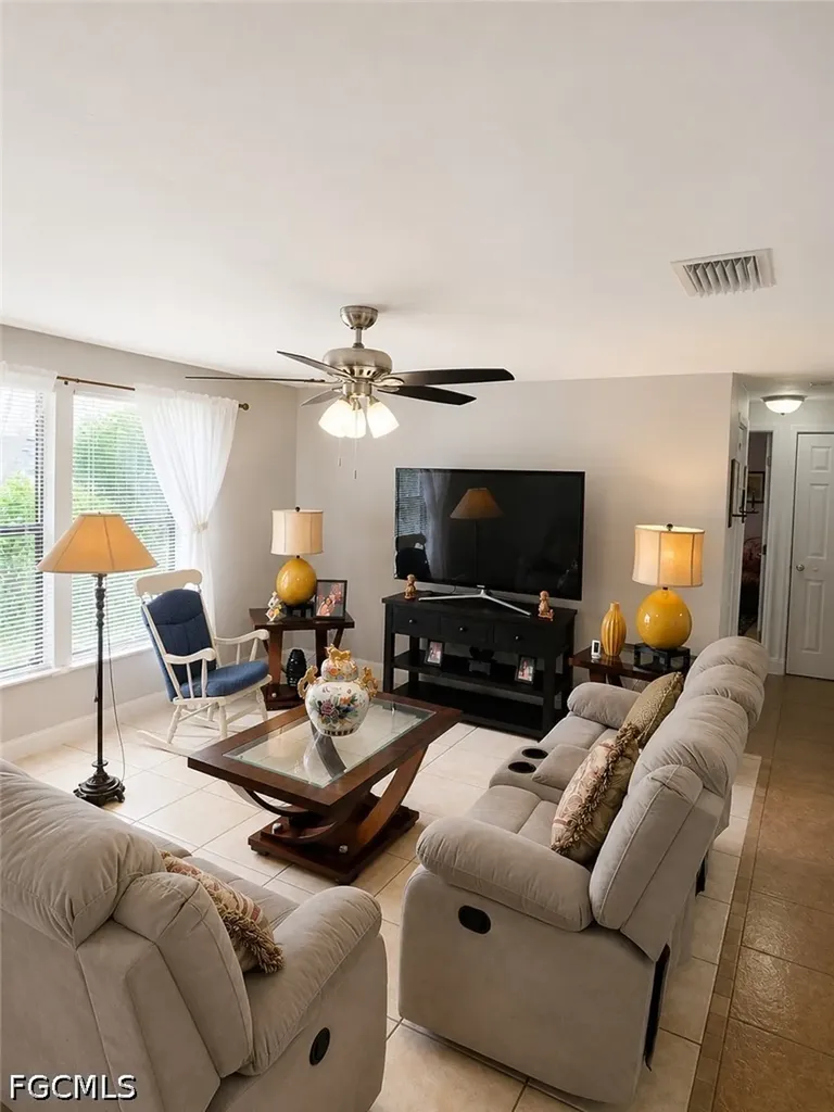 1409 NW 7th Place Cape Coral FL 33993