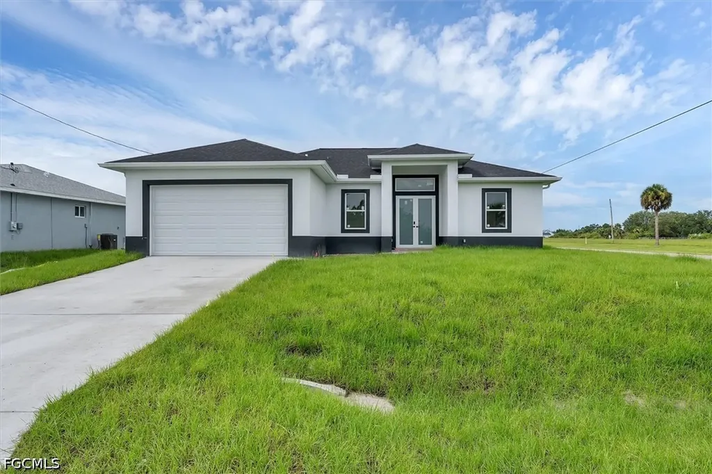 2503 Tena Avenue N Lehigh Acres FL 33971