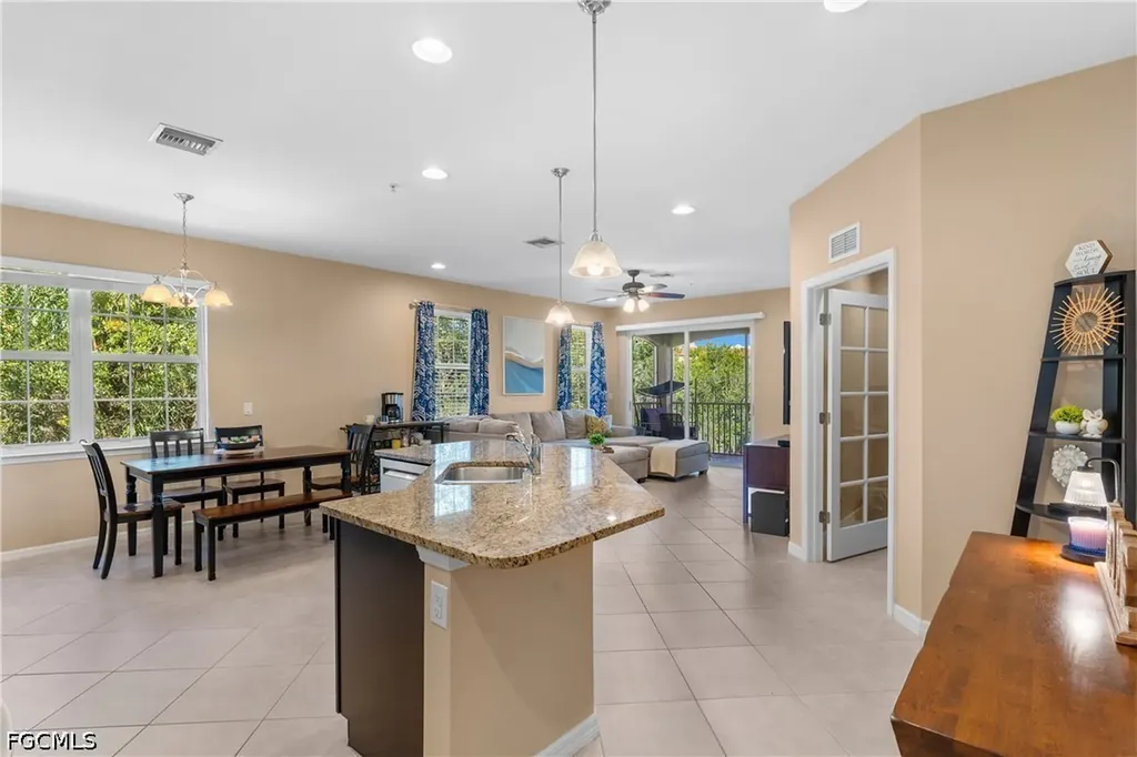5790 Harbour Club Road Fort Myers FL 33919