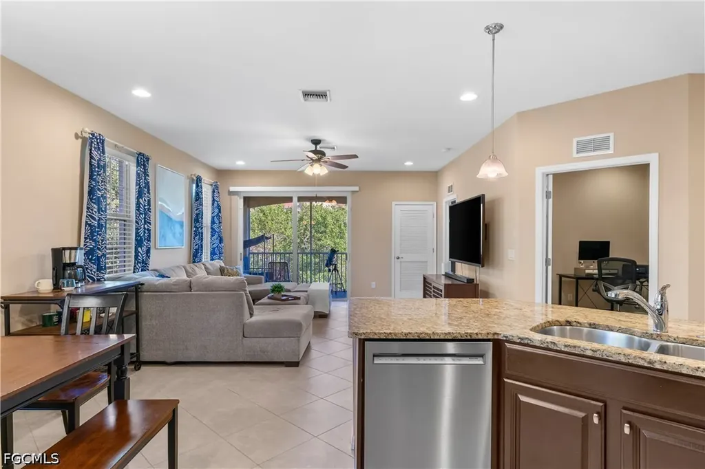 5790 Harbour Club Road Fort Myers FL 33919
