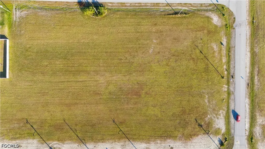 1614 NE Juanita Place Cape Coral FL 33909