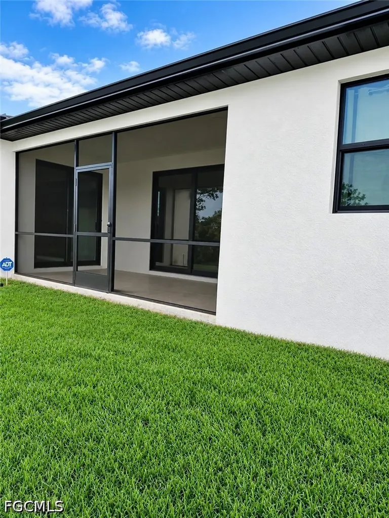 637 Cardinal Street E Lehigh Acres FL 33974