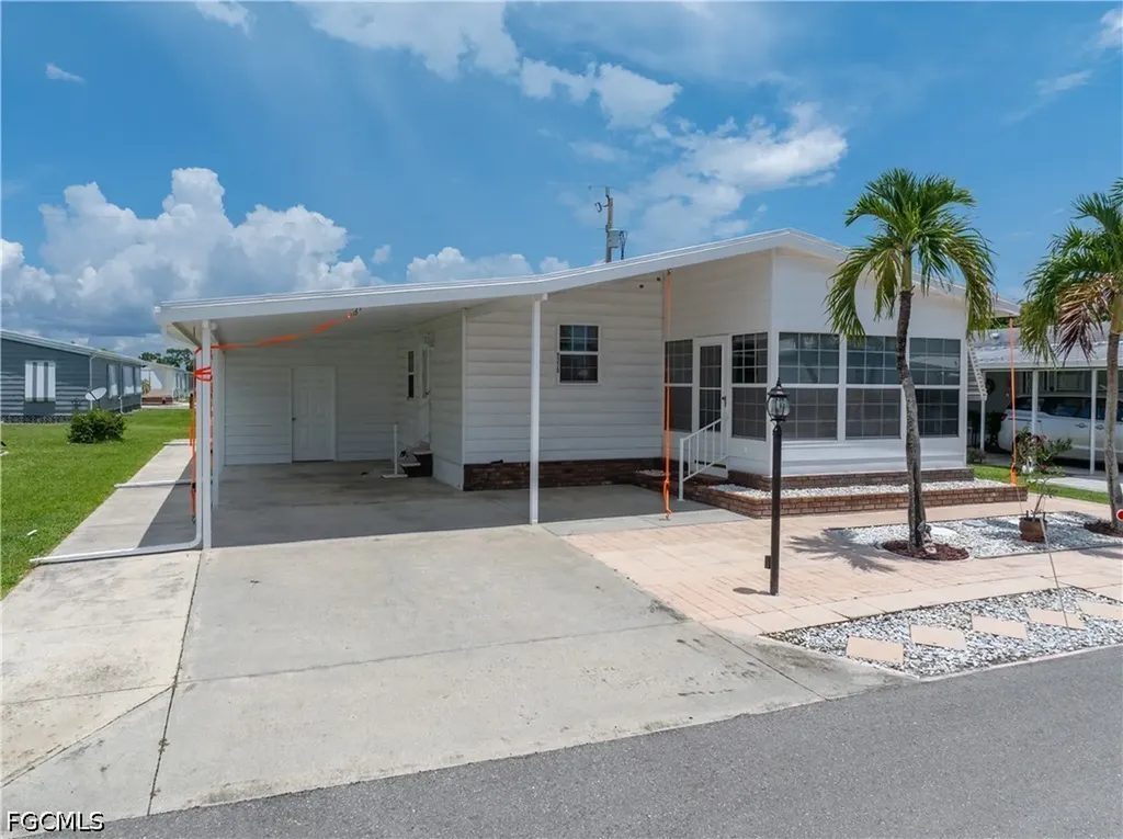 9270 Desoto Drive North Fort Myers FL 33903