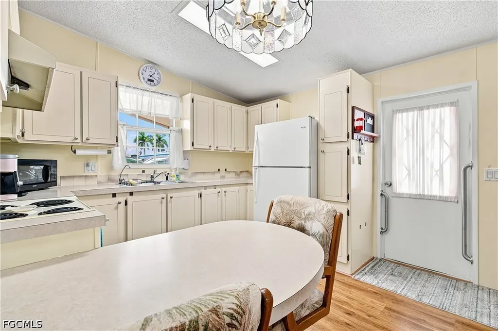 9270 Desoto Drive North Fort Myers FL 33903