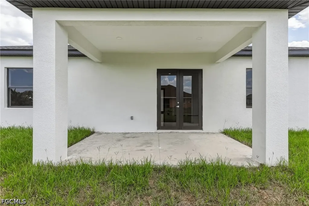 4002 9th Street SW Lehigh Acres FL 33976