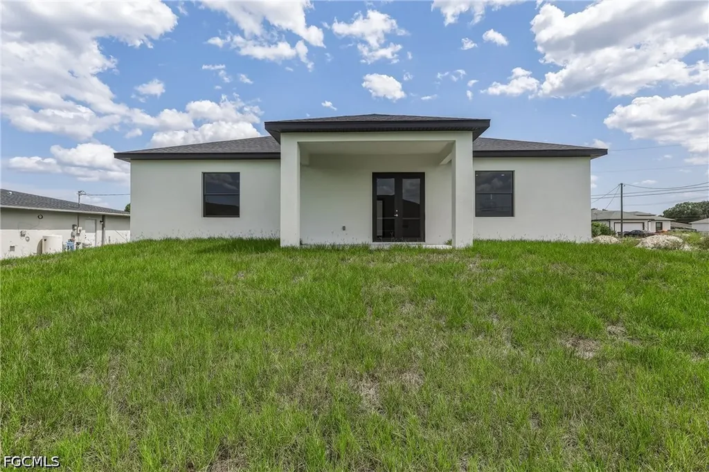 4002 9th Street SW Lehigh Acres FL 33976