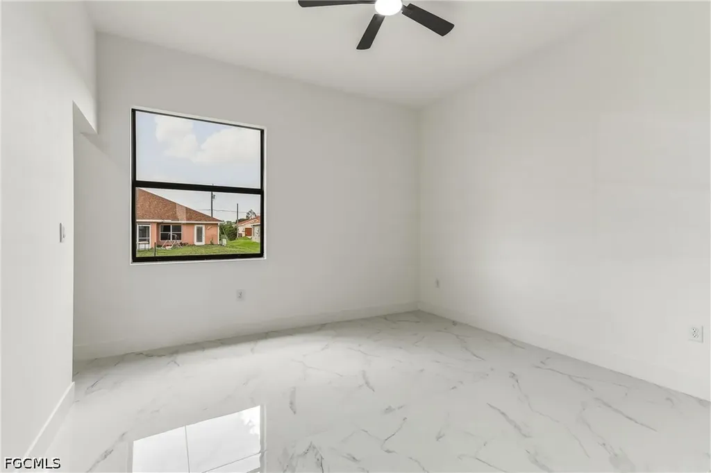 4002 9th Street SW Lehigh Acres FL 33976
