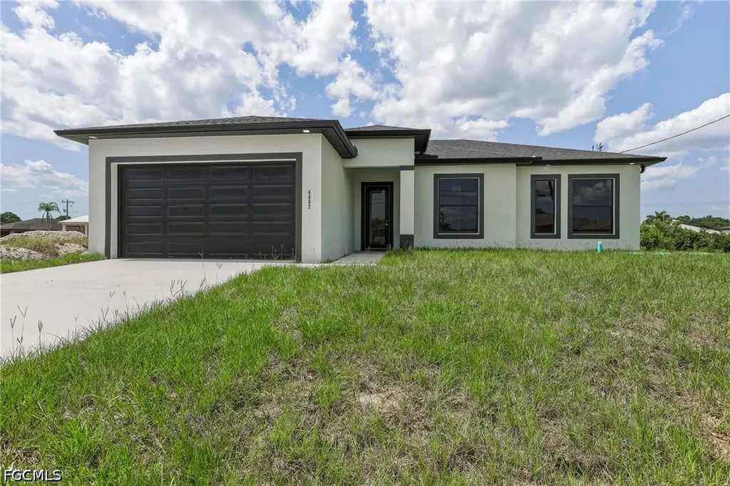 4002 9th Street SW Lehigh Acres FL 33976