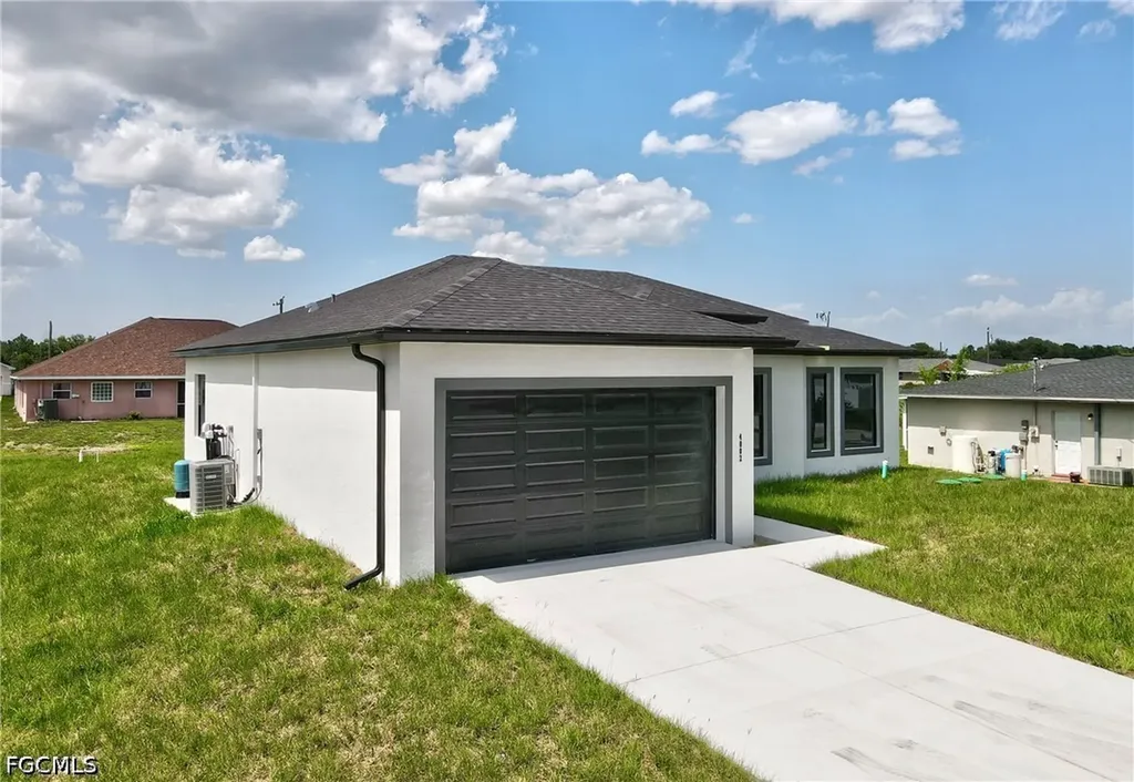 4002 9th Street SW Lehigh Acres FL 33976