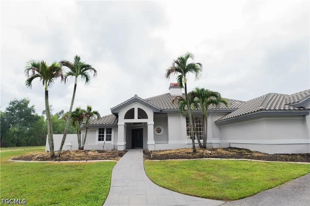 15200 Sweetwater Court Fort Myers FL 33912