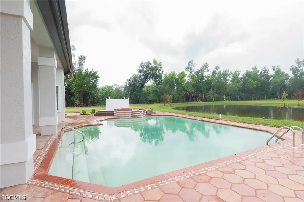 15200 Sweetwater Court Fort Myers FL 33912