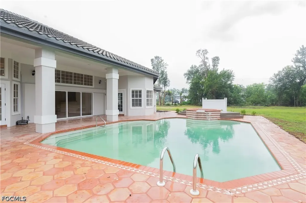 15200 Sweetwater Court Fort Myers FL 33912
