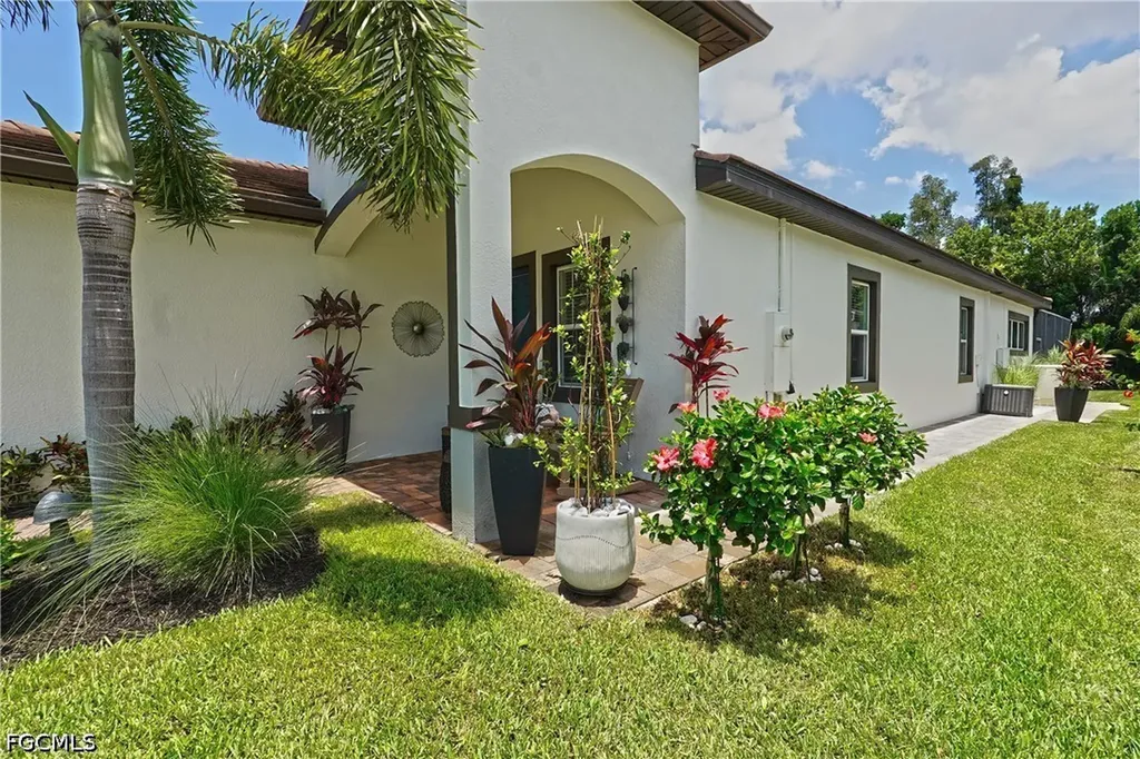 1169 S Town And River Drive Fort Myers FL 33919