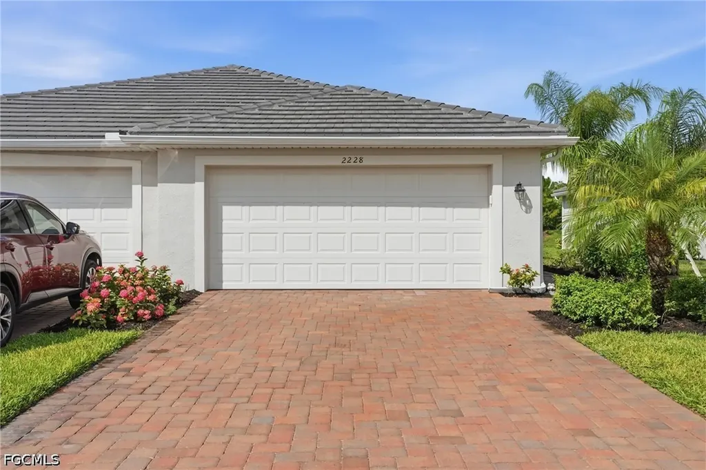 2228 Dragonfruit Way Naples FL 34120