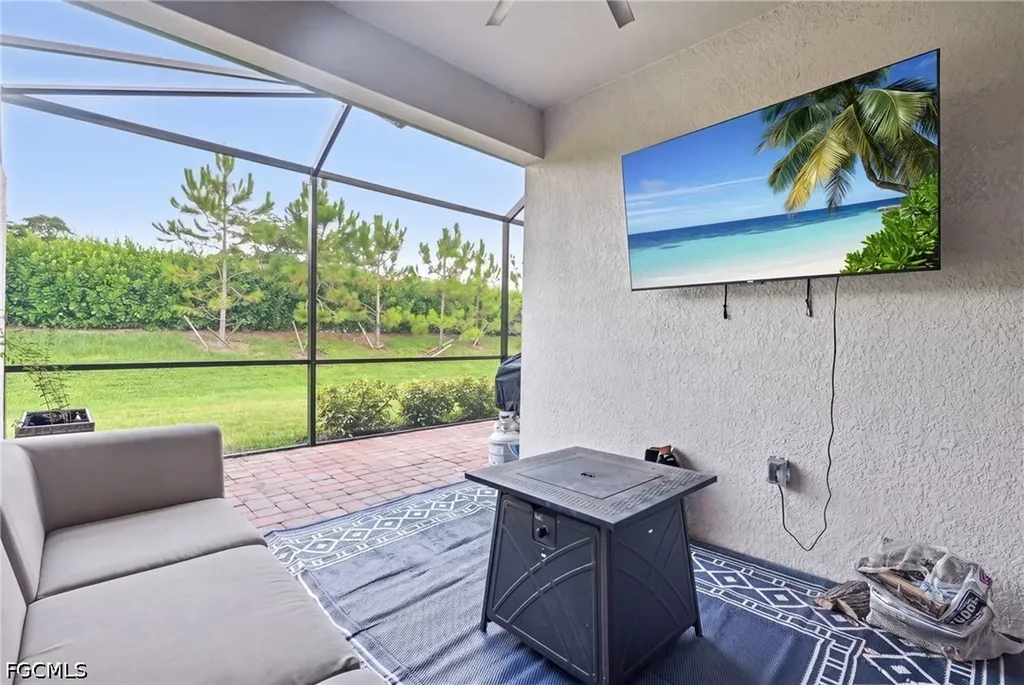 2228 Dragonfruit Way Naples FL 34120
